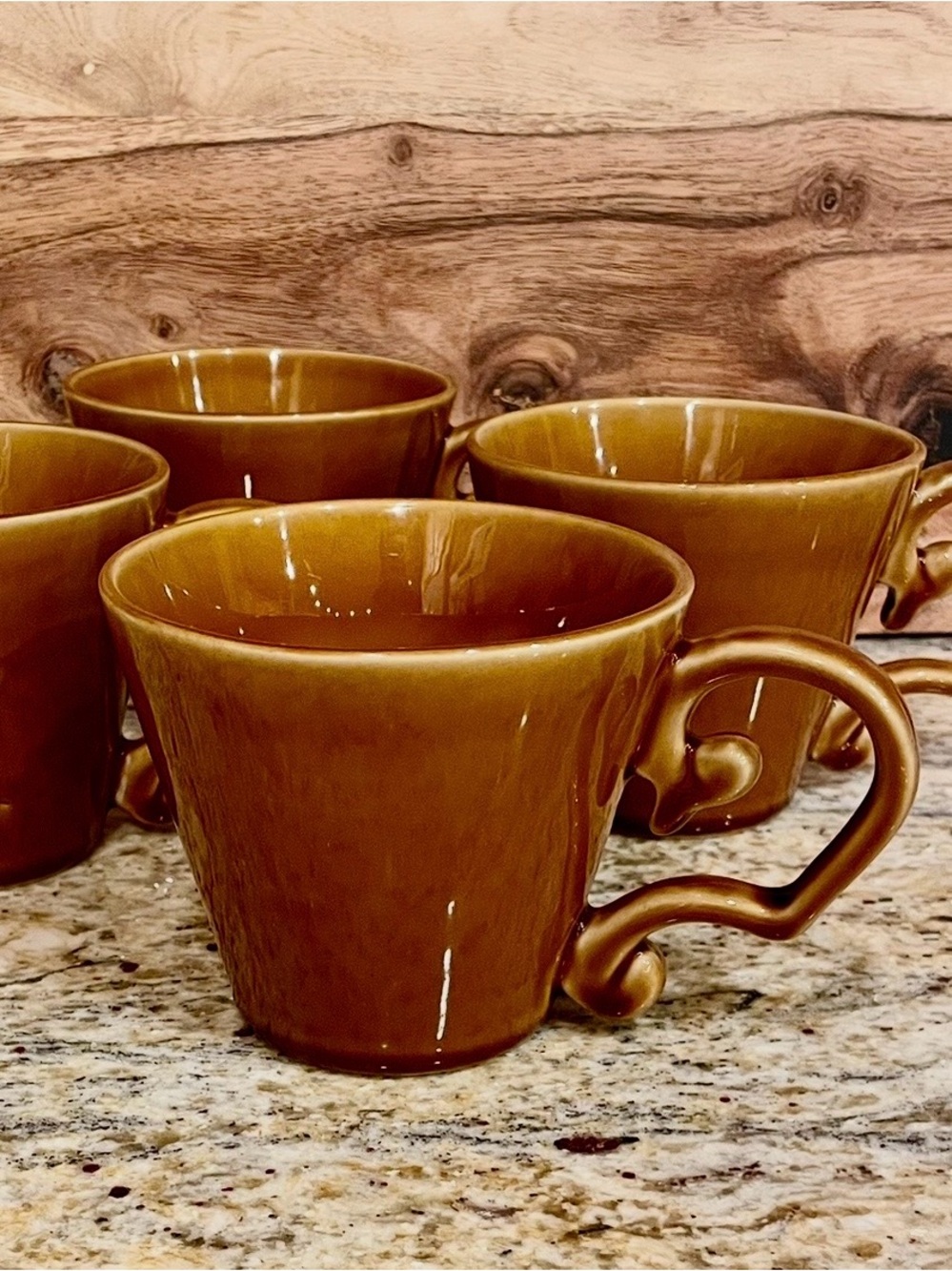 Set of 4 214 West Warm Amber Glaze Mugs - Retro Scroll Handle